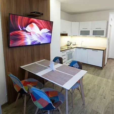 Rooftop Ii. Apartment *